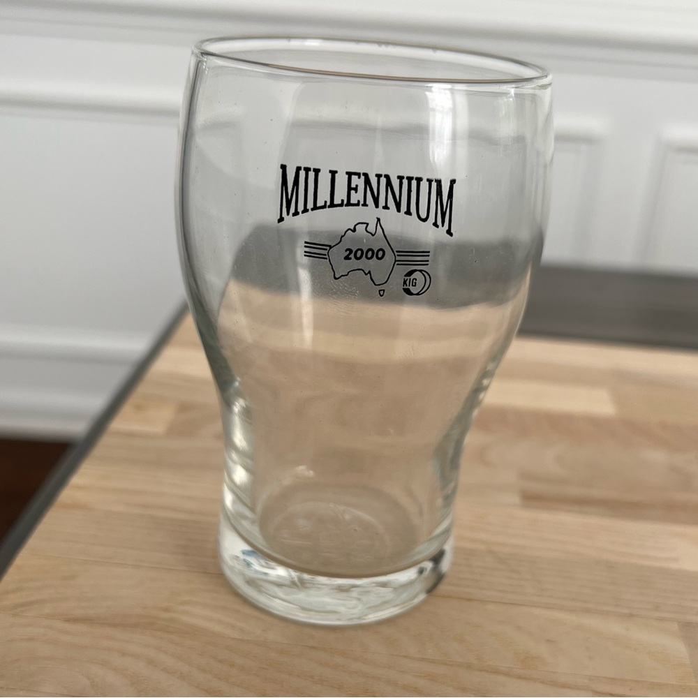 Millennium 2000 Australia Rare Vintage 285 mL Chalice Excellent Condition